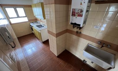 DEPTO 2 DORM PLENO CENTRO CALLE INDEPENDENCIA