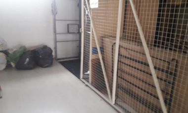 Local Deposito En Venta Perez Quintana 1300