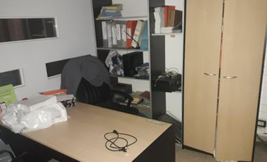 Local Deposito En Venta Perez Quintana 1300