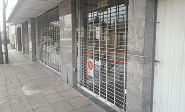 Local Deposito En Venta Perez Quintana 1300