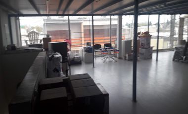 Local Deposito En Venta Perez Quintana 1300