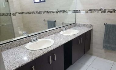 VENDO CASA DE 3HAB Y 1127M2 EN LOS MOLINOS