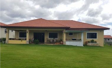 VENDO CASA DE 3HAB Y 1127M2 EN LOS MOLINOS