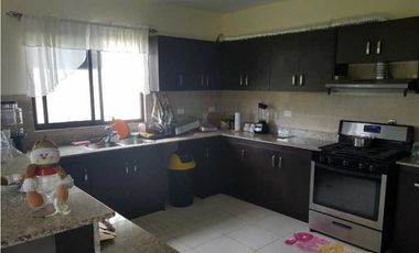 VENDO CASA DE 3HAB Y 1127M2 EN LOS MOLINOS