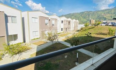 casa en venta en girardota. Cod V55640