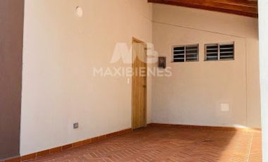 casa en venta en girardota. Cod V55640