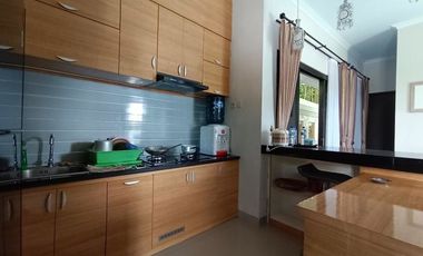 Villa Full Furnished Dengan Kolam Renang Dekat Pusat Kerajinan Kasongan