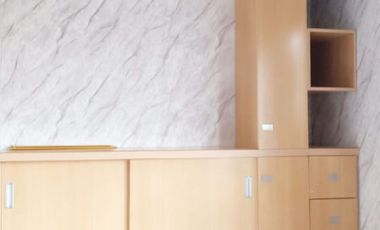 Disewa Apartemen Letak Strategis 3 BR Furnish
