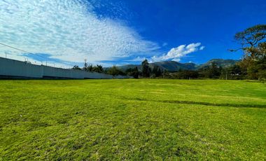 Venta de terreno 1072m2  en urbanización, sector Tumbaco