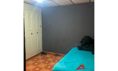 Casa esquinera comercial en La Acuarela-Cuba, Pereira