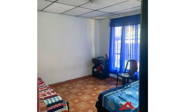 Casa esquinera comercial en La Acuarela-Cuba, Pereira