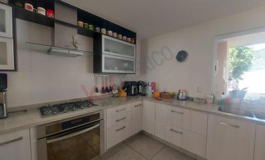 CASA AMPLIA EN VENTA CUMBRES DEL CIMATARIO, QUERETARO