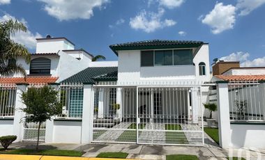 Tu sueño hecho hogar: Casa en venta, Fraccionamiento  Ex Hacienda San José. Toluca