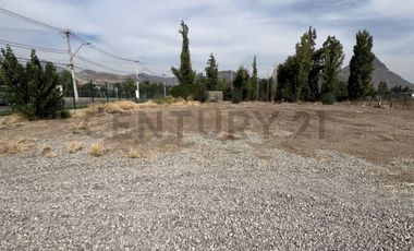 Arriendo gran terreno con excelente ubicación!