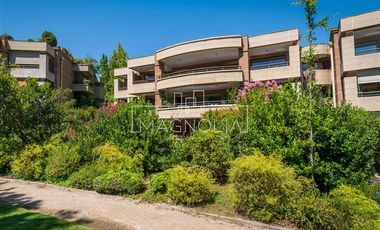 Departamento en arriendo de 5 dorm. en Las Condes