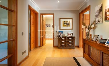 Departamento en arriendo de 5 dorm. en Las Condes