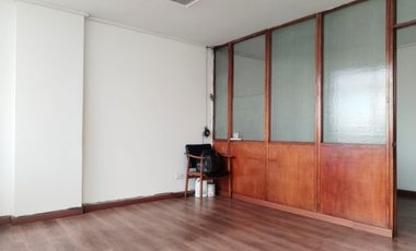 oficina en arriendo en la veracruz. Cod A6919201