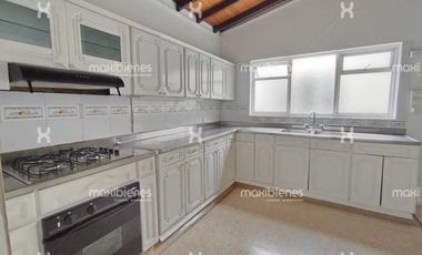 casa en arriendo en estadio. Cod A68197