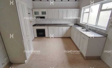 casa en arriendo en estadio. Cod A68197