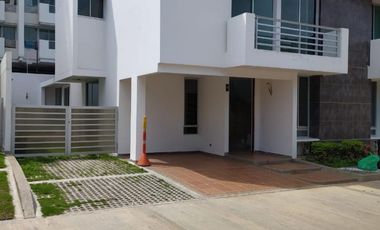 casa condominio en arriendo en villa campestre. Cod A8134
