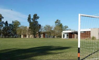 Venta de lote en el Barrio los Naranjos- Canning