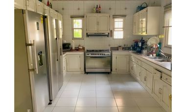 Oportunidad! Se Vende Hermosa Casa en La Alameda