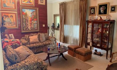 Oportunidad! Se Vende Hermosa Casa en La Alameda