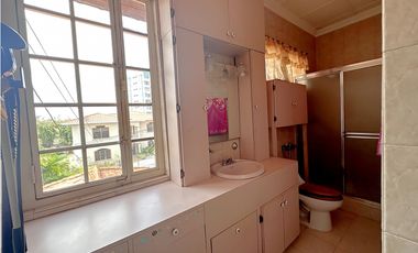 Oportunidad! Se Vende Hermosa Casa en La Alameda