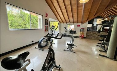 Venta de Casa Lujosa en El Poblado