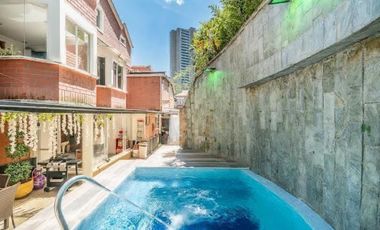 Venta de Casa Lujosa en El Poblado