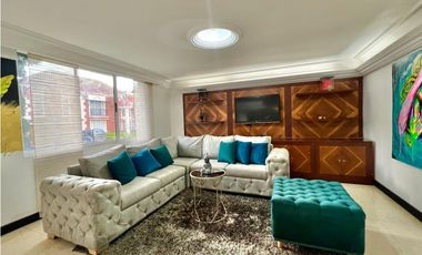 Venta de Casa Lujosa en El Poblado