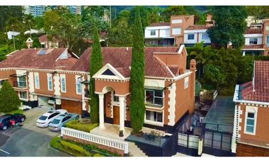 Venta de Casa Lujosa en El Poblado