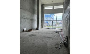 !!!Se Alquila Local sobre La Pulida $ 1.600¡¡¡