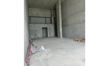 !!!Se Alquila Local sobre La Pulida $ 1.600¡¡¡