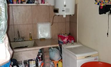 CASA DE 3 AMBIENTES EN JOSE LEON SUAREZ