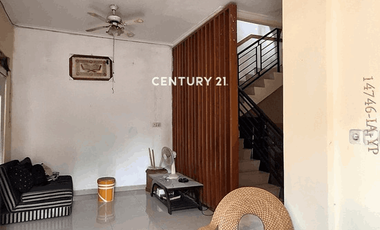 Rumah Nyaman Hook Depan Taman Dijual Di Pondok Pucung