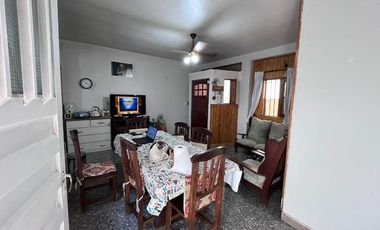 Departamento Tipo Casa en venta en Lanus Oeste