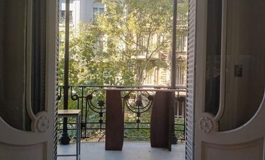 Venta 3 Ambientes emblemático Palacio Vera (Plaza de Mayo)