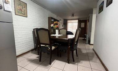 Casa en venta de 2 dorm. en La Florida