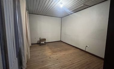 Casa en venta de 2 dorm. en La Florida