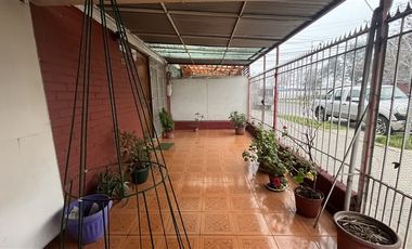 Casa en venta de 2 dorm. en La Florida