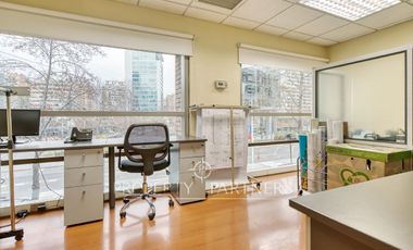 Excelente oficina en Alonso de Cordova (  107 UF/m2)