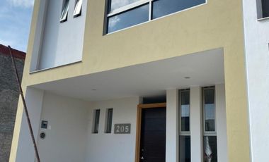 Casa en Venta La RUA Residencial, Tlajomulco
