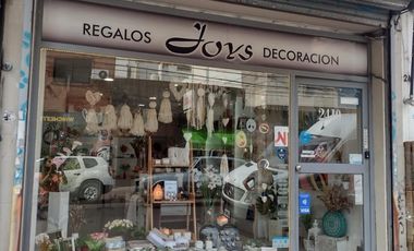 VENTA FONDO DE COMERCIO REGALERIA ZONA COMERCIAL VILLA BALLESTER
