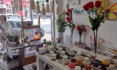 VENTA FONDO DE COMERCIO REGALERIA ZONA COMERCIAL VILLA BALLESTER
