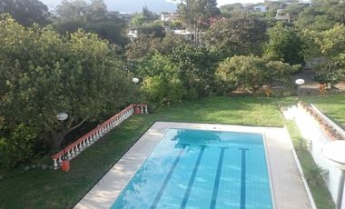 Terreno de venta en Valle de Cumbaya, cerca de la Ruta Viva.