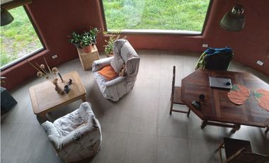 EN VENTA CHACRA DE 2 HA CON CASA DE 185 M2 EN LAS GOLONDRINAS CH-137