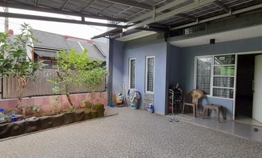 Rumah bagus dan terawat di nagrak dekat pusat kota cianjur