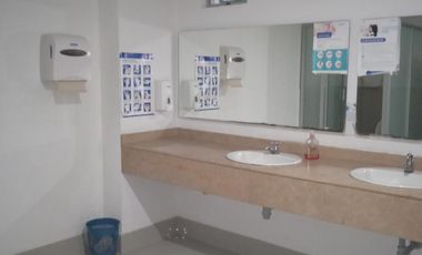 edificio en arriendo en la flora. Cod A645