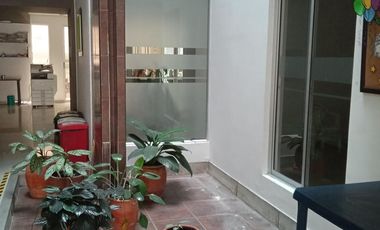 edificio en arriendo en la flora. Cod A645